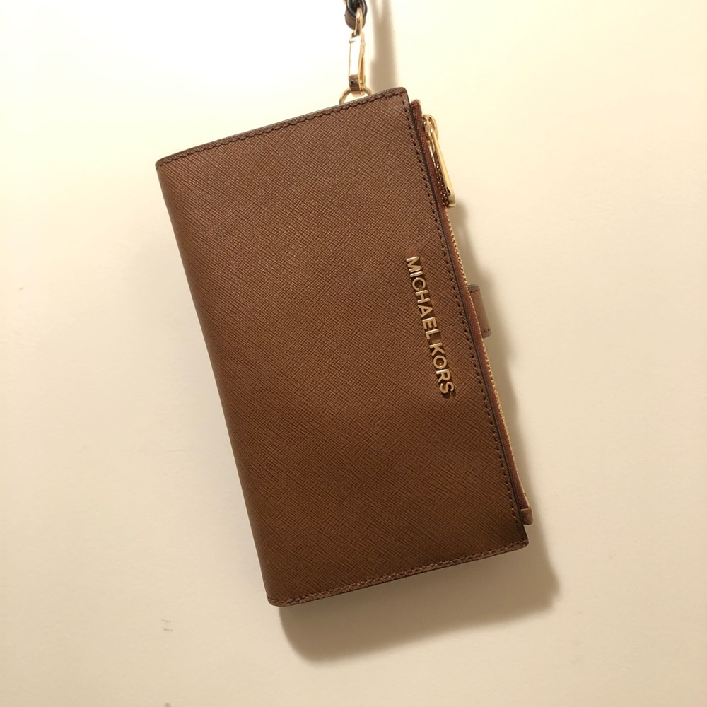 Michael Kors Wristlet/Wallet